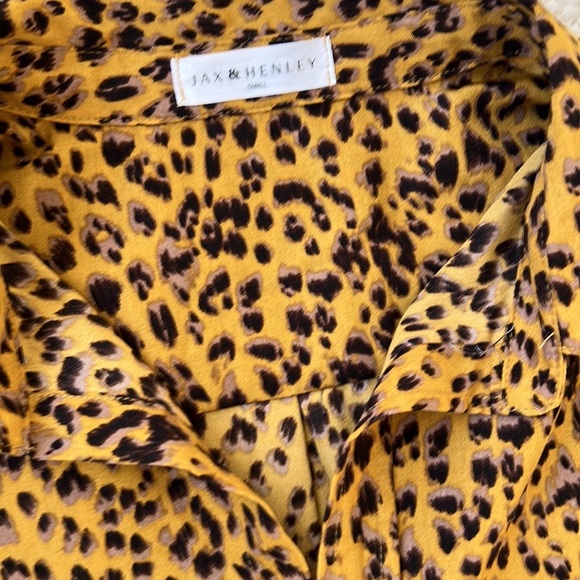 Jax & Henley NEW Animal Print Blouse Tunic Small - Picture 4 of 4